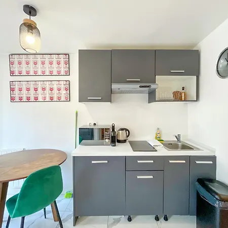 143 - Urban Charming Flat In Center Of Parigi