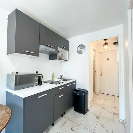 143 - Urban Charming Flat In Center Of