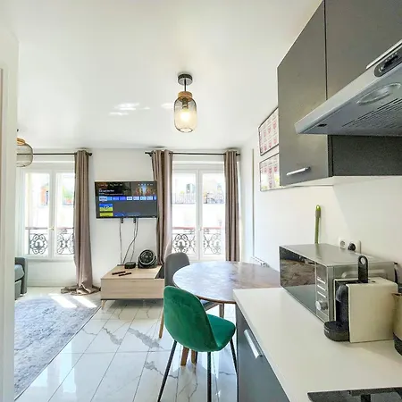Appartamento 143 - Urban Charming Flat In Center Of