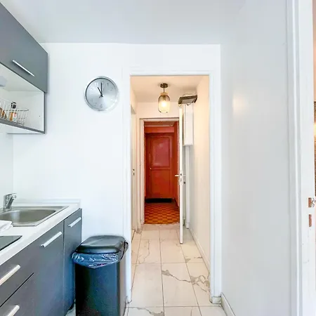 143 - Urban Charming Flat In Center Of *